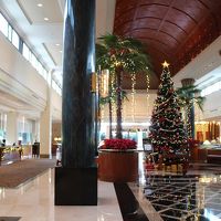 ロビーは広くて開放感があります