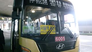 座席もゆったりしていて快適です