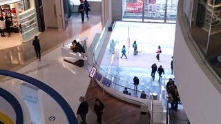 コーズウェイベイ駅直結で便利