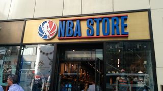 ＮＢＡファンなら立ち寄りましょう