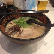 しつこさを抑えたとんこつラーメン