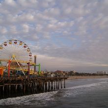 ピアから見るパシフィックパークの観覧車