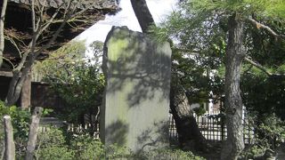 忠臣蔵の赤穂義士四十七士のお墓がある有名なお寺