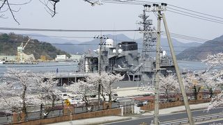 軍港だと感じる、雄々しい