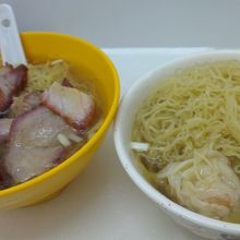 チャーシューメンとワンタン麺