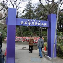 拝観できる期間、曜日は決まっています。