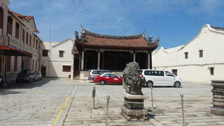 華僑一族の結束の場所