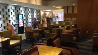 プレミアラウンジ