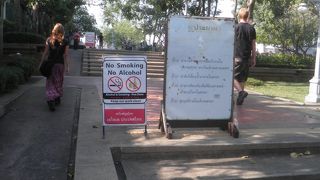 外国人観光客の多い公園