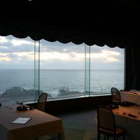 雄大な日本海を眺めるレストラン