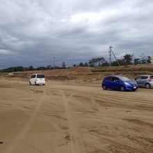 砂浜をドライブ