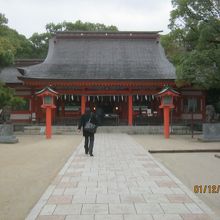 壮大で厳粛な建物です。