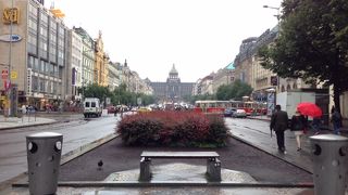 プラハの一番でかい通り