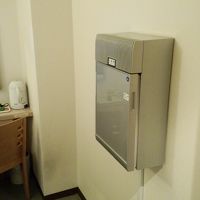 部屋に分電盤？と思いましたが・・・