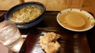 オシャレなセルフ式うどん屋さん