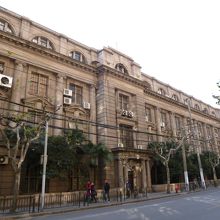 江西路に沿って歩くとその大きさが良く分かります。