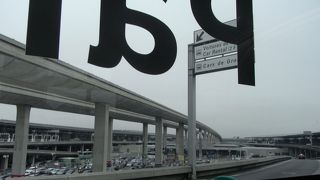 シャルルドゴール空港からパリ市内（オペラ座前）までのバスです。