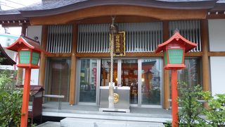 きれいな神社です．