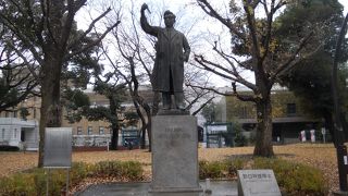 噴水広場の近くにひっそりと・・