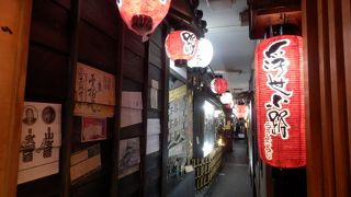 今井の左脇から入る