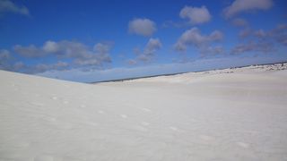 真っ白な砂丘