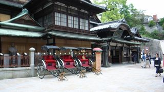 万葉の時代から人々に愛された道後温泉のそのシンボル