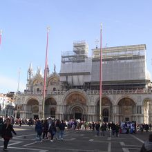 残念ながら修復中