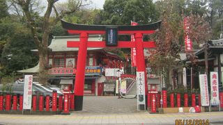 熊本城の東側にあります。