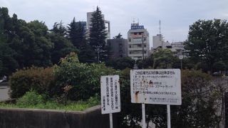 明治神宮外苑に隣接