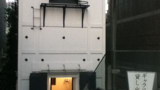 白を基調とした外観が綺麗