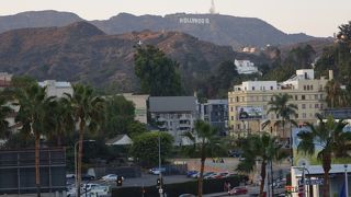 ハリウッドハイランド　あのハリウッドサインが見えるショッピングモール