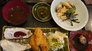 是非「牡蠣屋定食」を