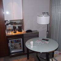 コンパクトに食器類等まとめられています。