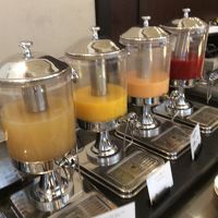 朝食会場は、品数豊富。
