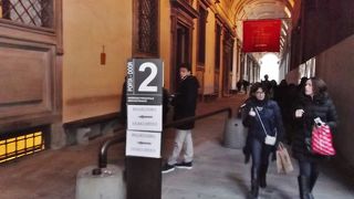 世界的な名画を堪能できる　フィレンチェで必見の美術館