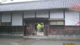 細川家の別邸でした。