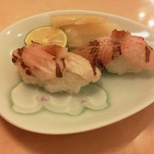 キンキです．さっと炙ってあります．