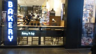 持ち帰りのパンもおいしかったです．