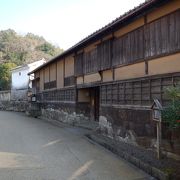 竹田市立歴史資料館の前から階段を上がっていきます。途中、高台の所は景色が良いです　