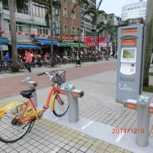 雙連MRT駅（Ubike)