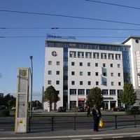 電停のそばだから、その点は評価できる。