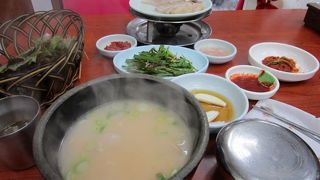 サンドゥンイ(双子）テジクッパ　うまい！　釜山3大クッパの一つ