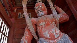 奈良時代に開かれた古いお寺です