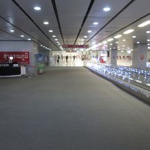 スワプンナーム空港駅