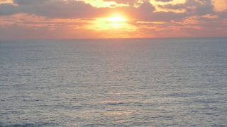 ライト片手に散策