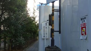 銀座に残された唯一の鉄道踏切信号機