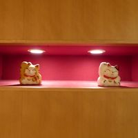 ちょこっと飾られた招き猫が可愛い