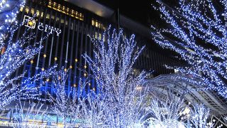 清楚で美しい輝き 博多駅