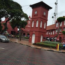 クロックタワー