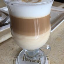 温かいラテです